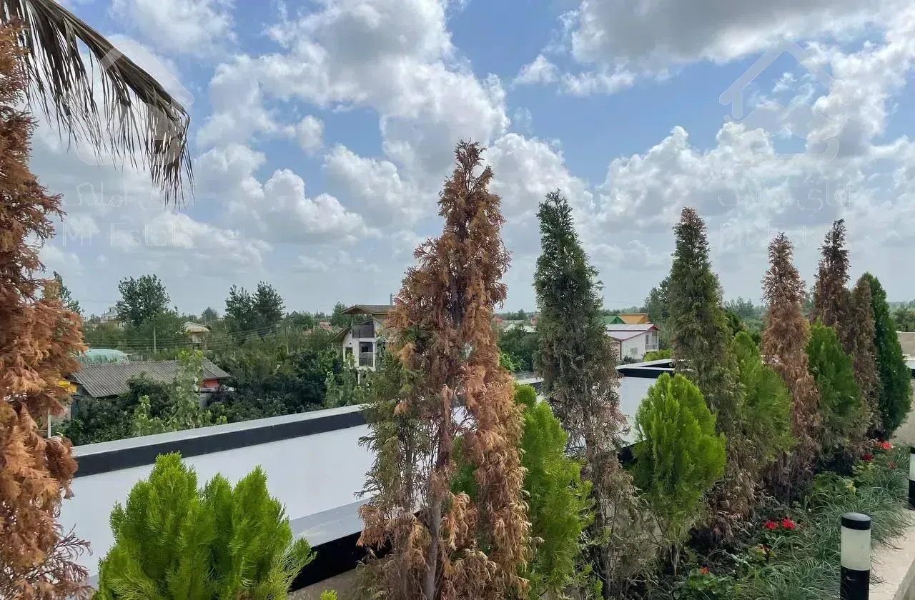 ویلا ۳۵۰ متری استخردار در منطقه جنگلی محمودآباد