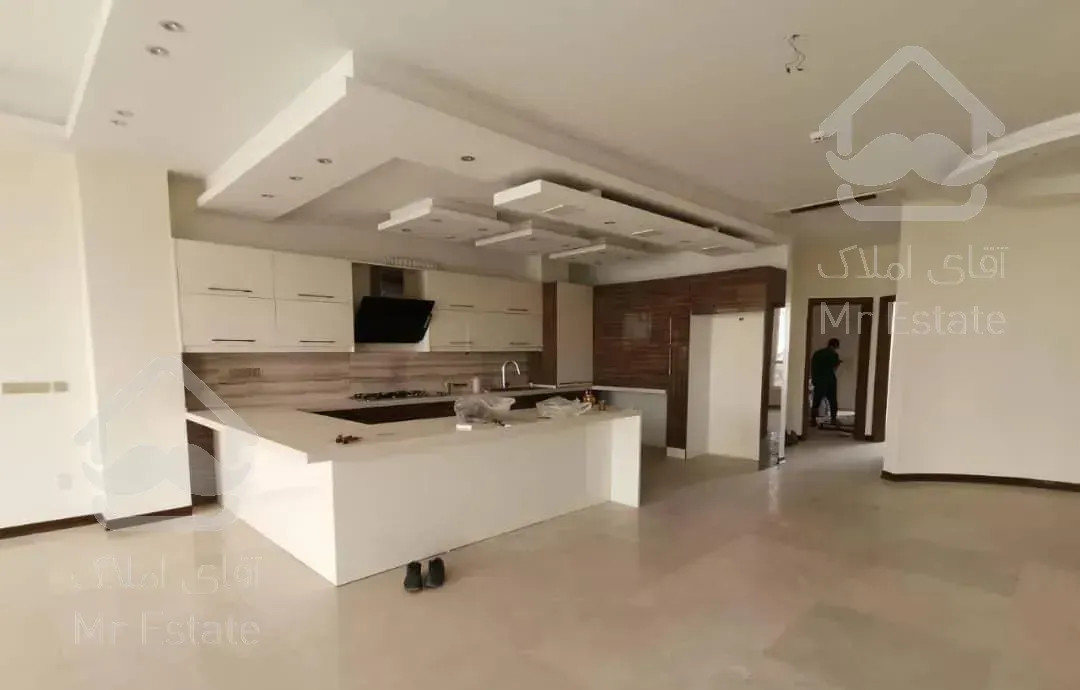 آپارتمان ۱۴۵ / ۳ خواب / گلزار