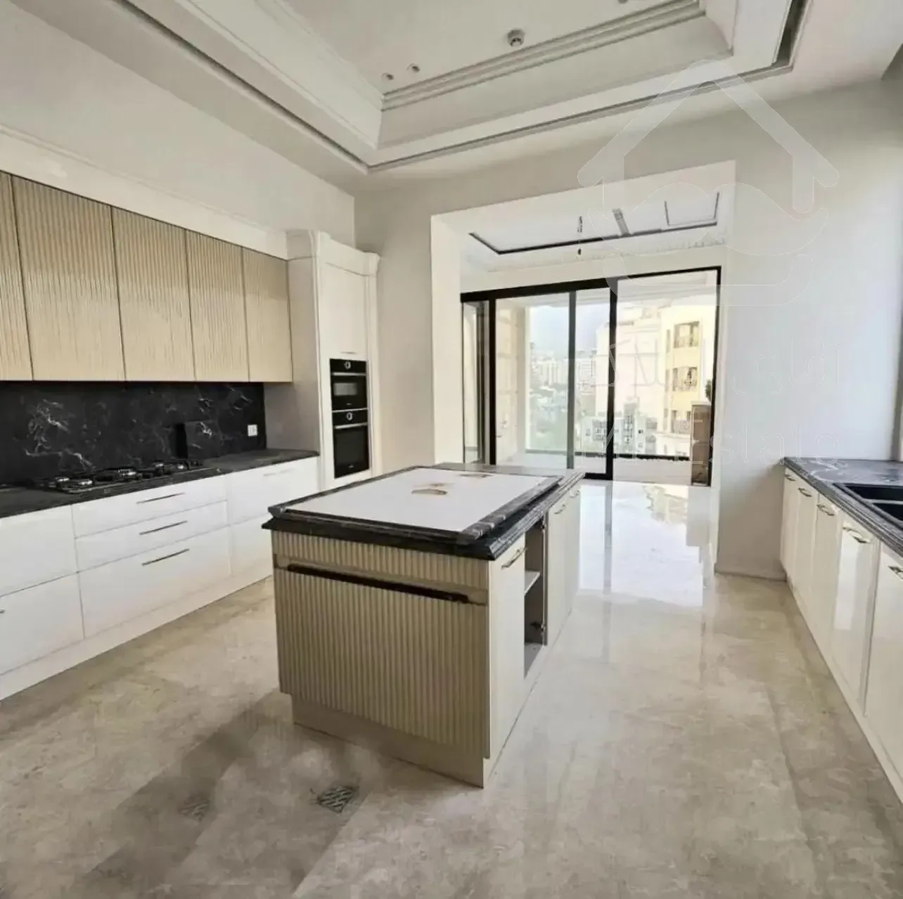 برج مدیران شهرداری/ ۱۱۰متر چشم انداز بینظیر/ کوهک