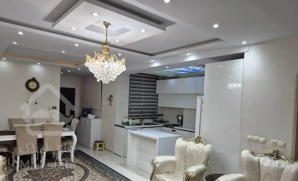 آپارتمان ۸۸ متر فول شرق بلوار پروین