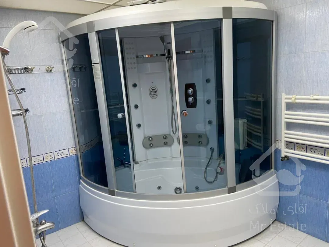 215 متر آپارتمان سازمان برنامه مرکزی