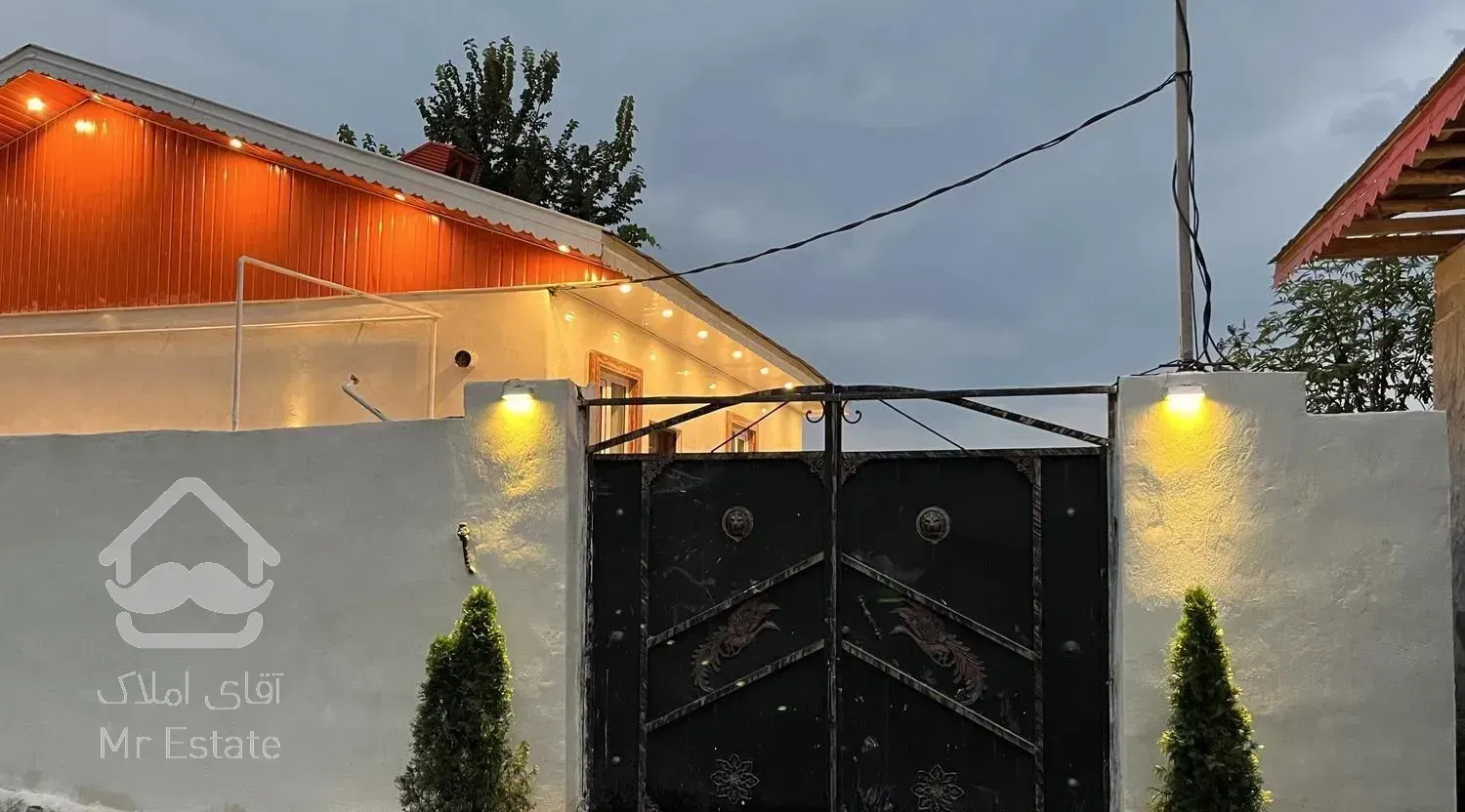 ویلا ۲۵۰ متری