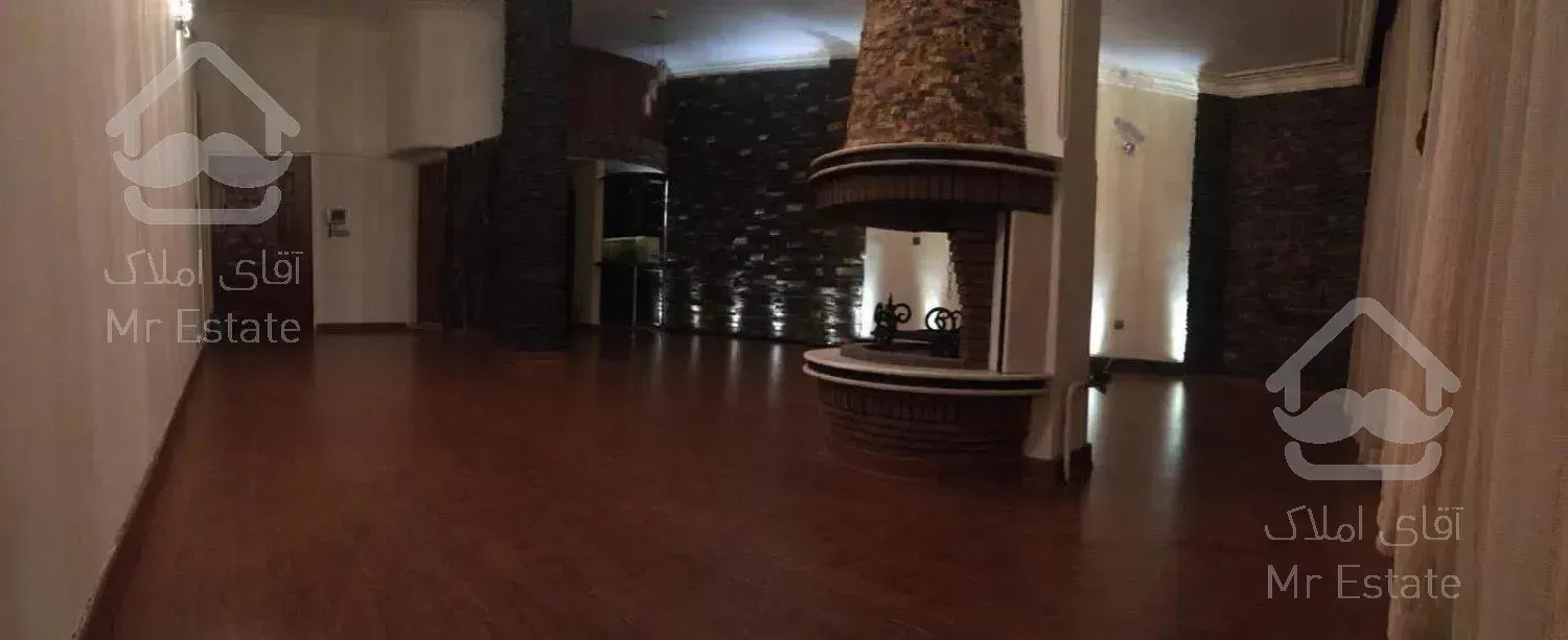 ۱۳۵متر۲۰۰۰مترحیاط/فول بازسازی/نیمه فرنیش/بی مانند