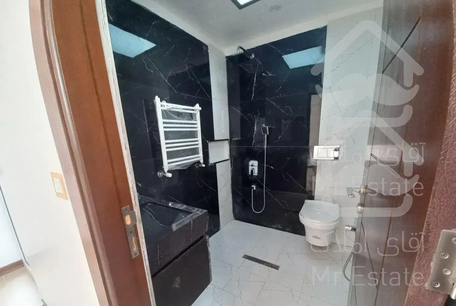 آپارتمان،۱۳۵متر،سه خواب