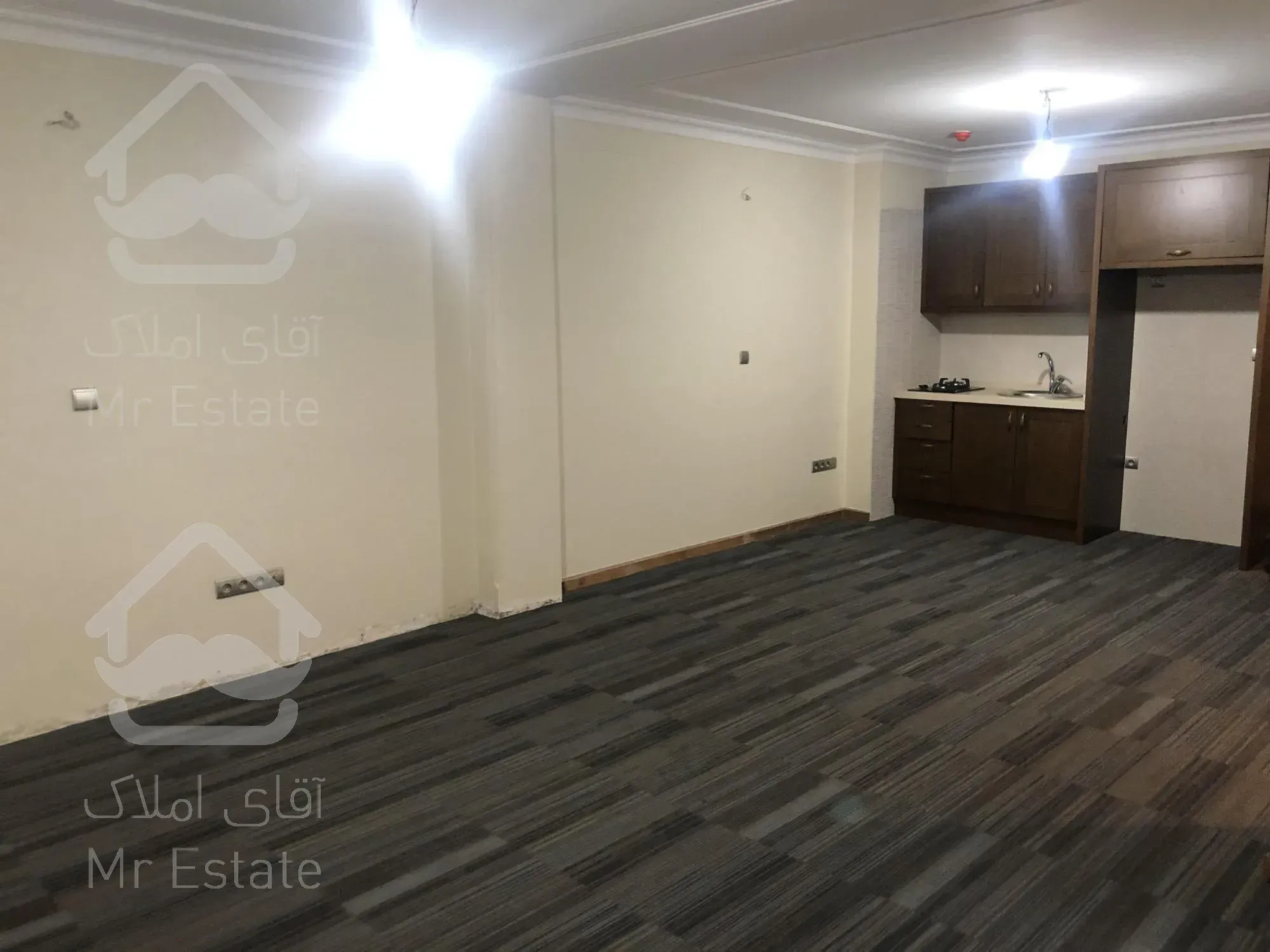 رهن و اجاره آپارتمان ۳۰۰ متری نیاوران ۴ خواب کلید نخورده