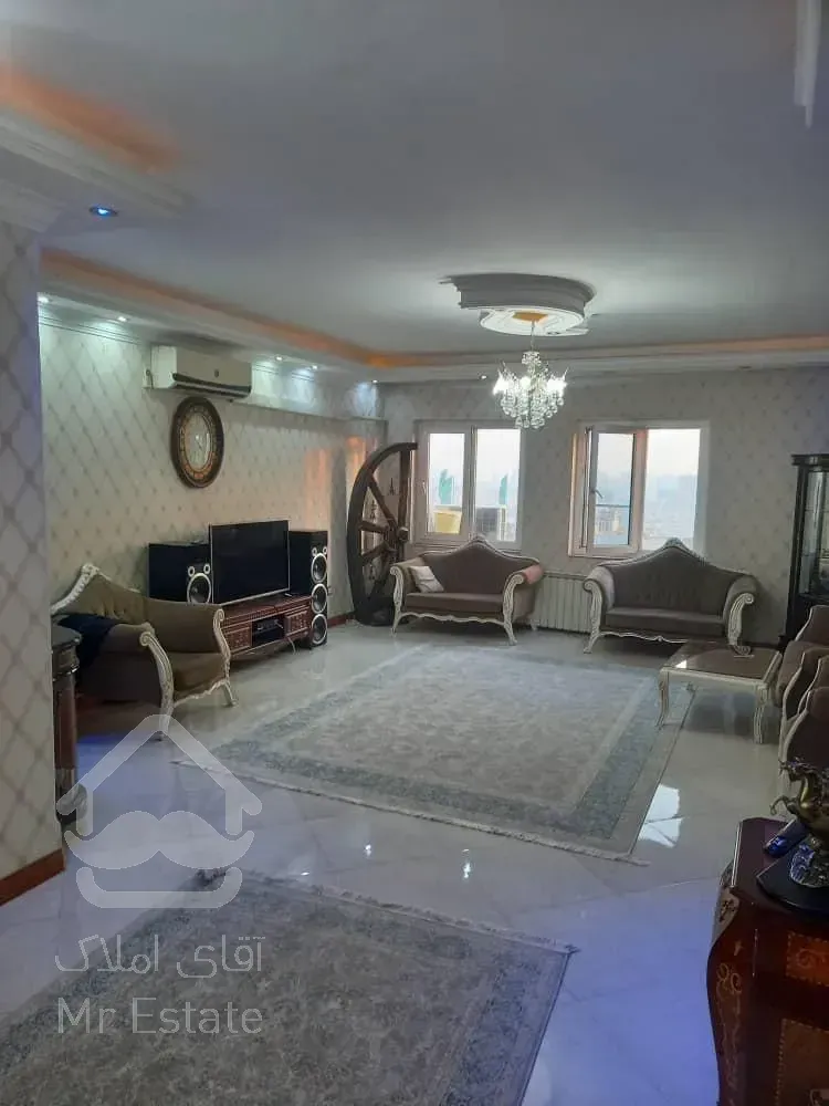 ۱۰۰ متری دریاچه سند دار