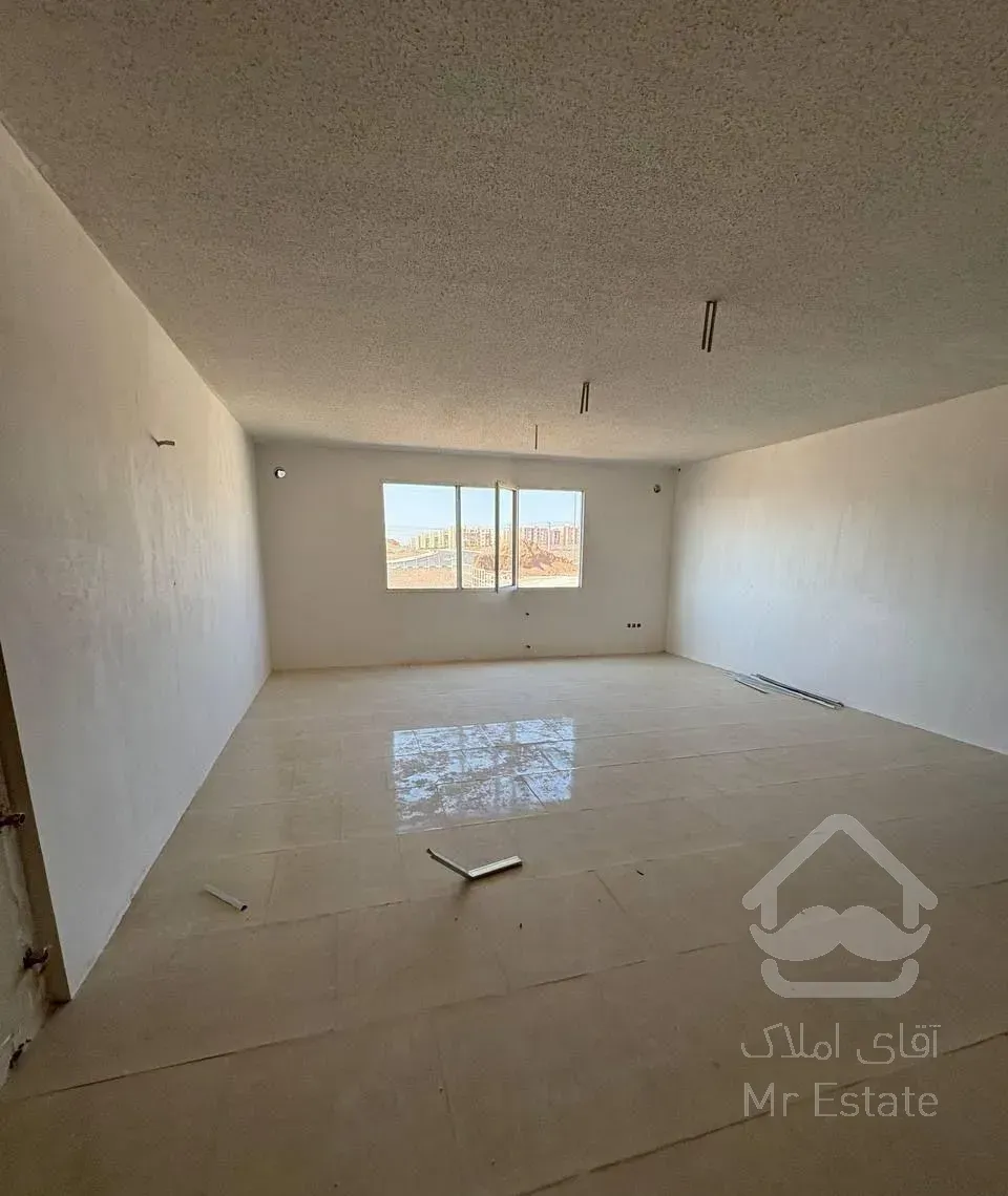 فروش / ۱۳۵متری سه خواب