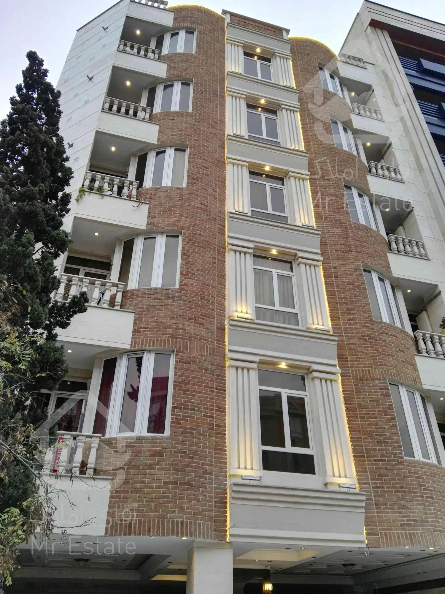 آپارتمان ۷۳ متری نوساز سوپر لوکس بلوار فردوس شرق