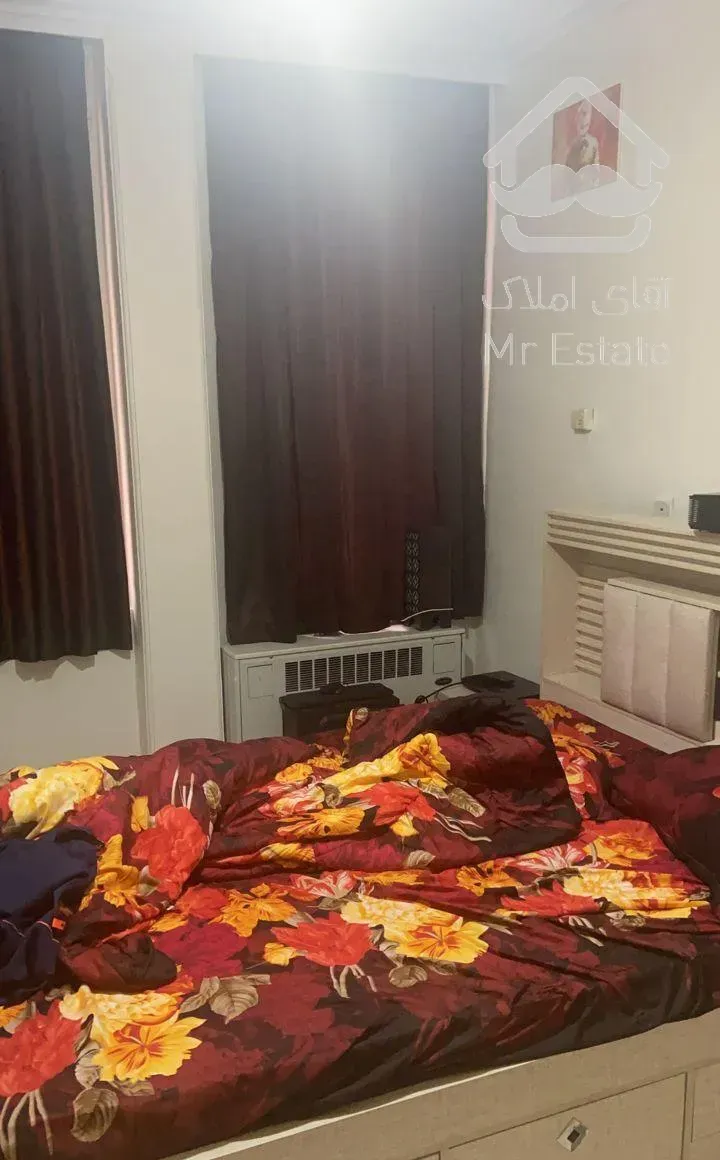 سعادت آباد صرافها ۸۰ متر دو خوابه رو به آفتاب