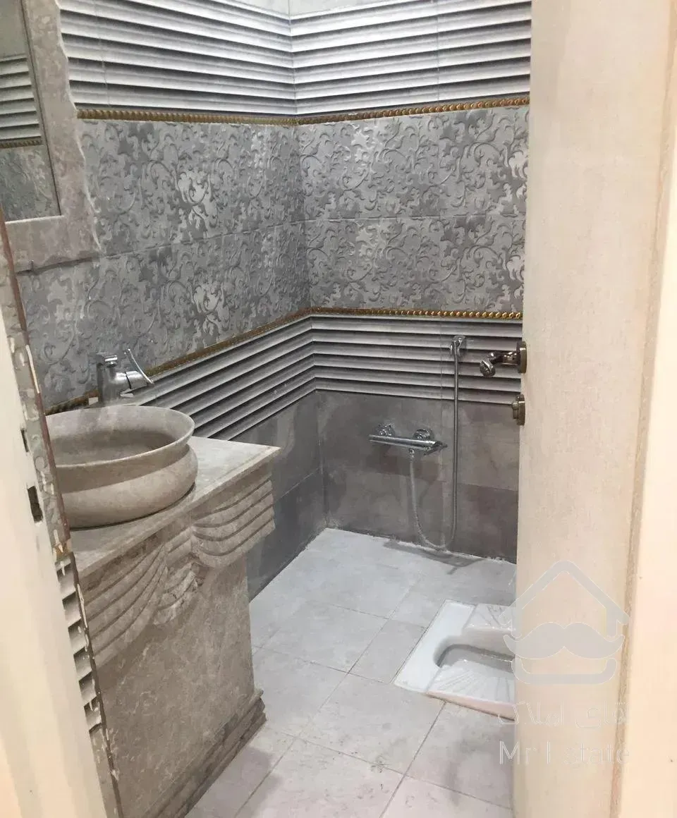 ۴۵متر خوش نقشه پارکینگدار فول امکانات