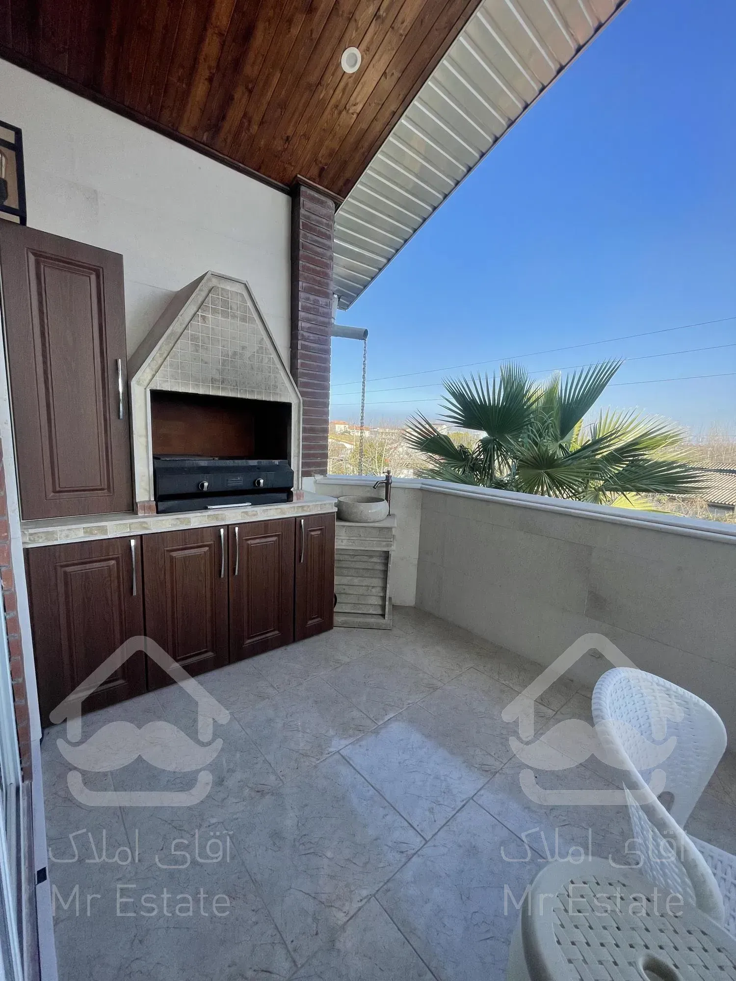 فروش فوری ویلا ۳۰۰ متری در سرخرود