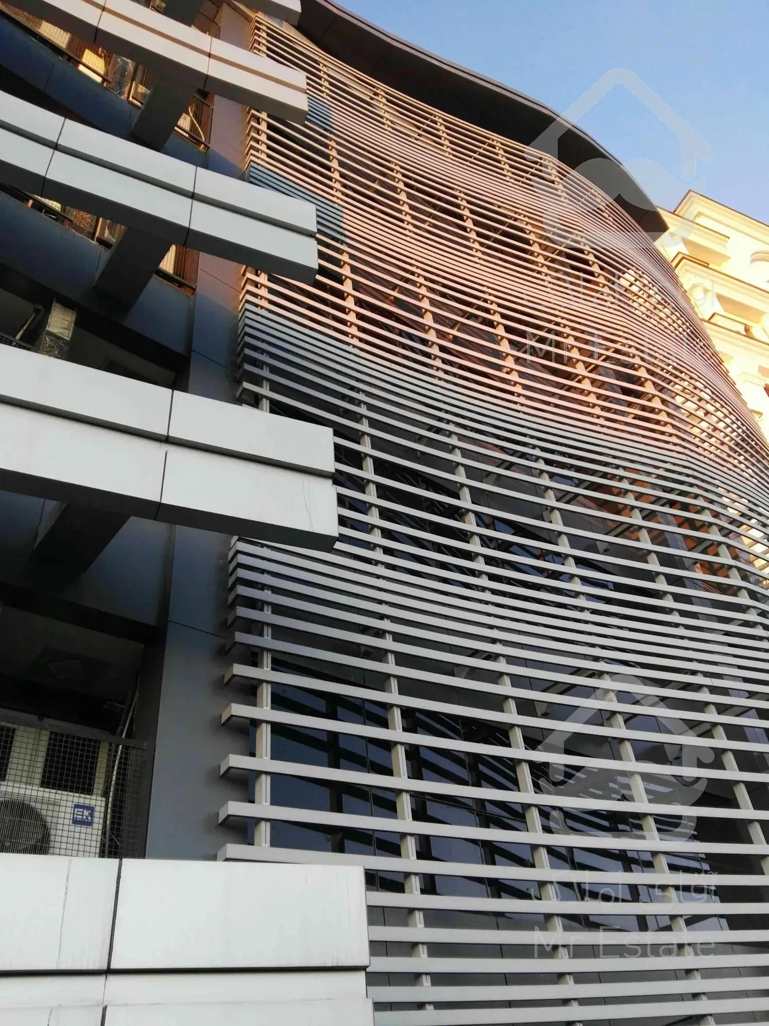 اجاره آپارتمان سند اداری لاکچری بر اصلی کاشانی