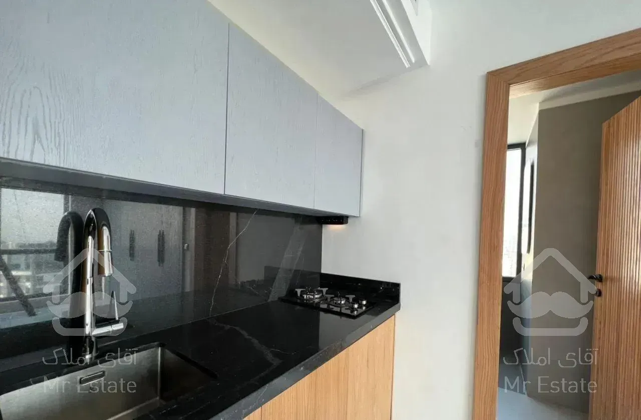 320 متر پنت ١٠ ساله در زعفرانیه