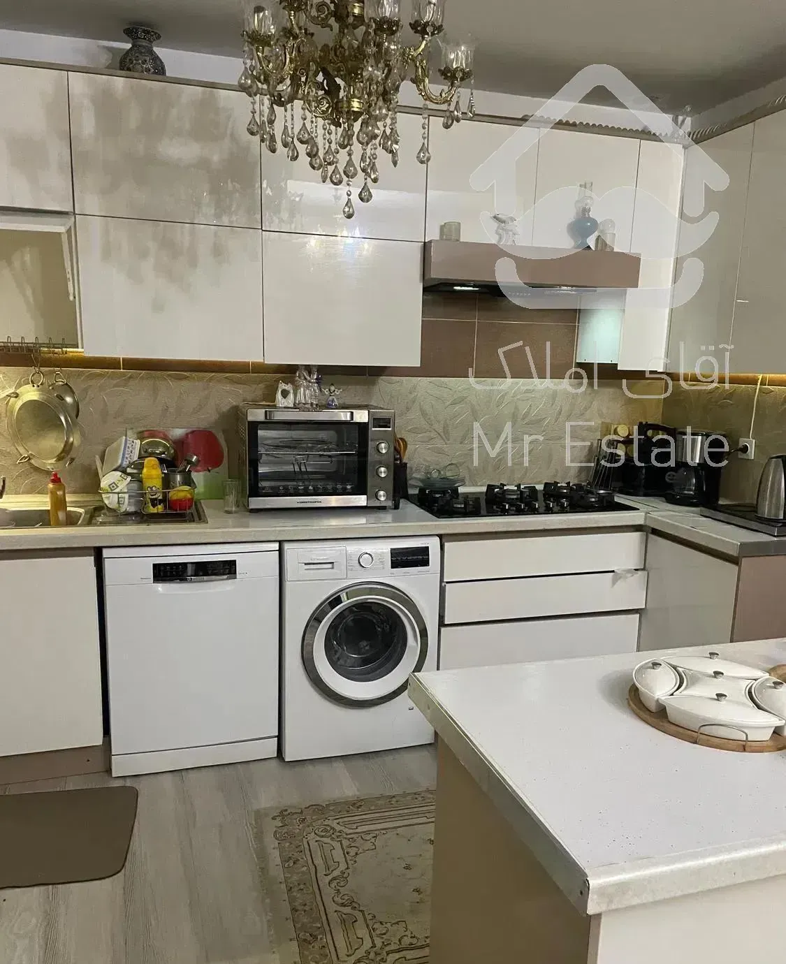 آپارتمان ٢ خوابه ٨٠ متری کوی بیمه اکباتان