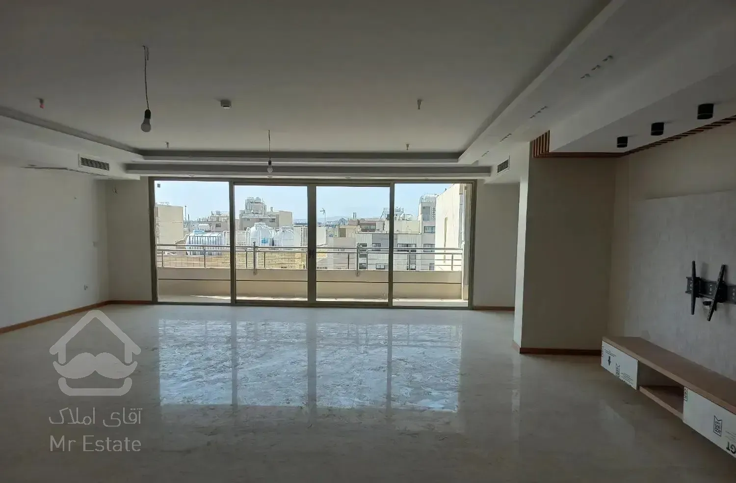 ۱۱۸ متر.خ حمزه.تک واحدی.صفر.۳ خواب