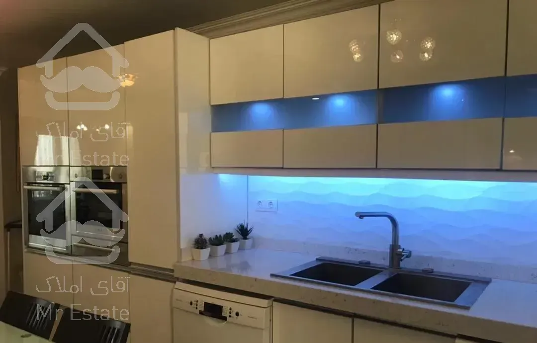 آپارتمان ۱۱۰متری (دو‌خواب/گلچین)