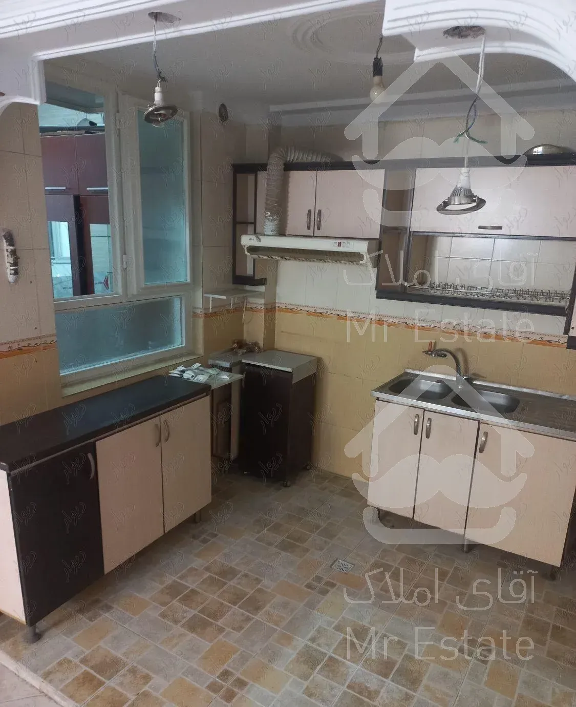 ۵۴ متر / گذر پهن / خوش نقشه / خیابان فروزش