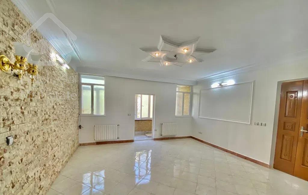 آپارتمان ۸۴ متری شهرک شهید باقری دریاچه چیتگر