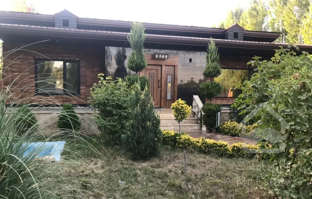 ویلا باغ 1950 متری دو خواب سند تک برگ