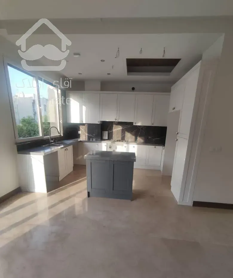 میرداماد ۱۳۰ متر (بی همتا)