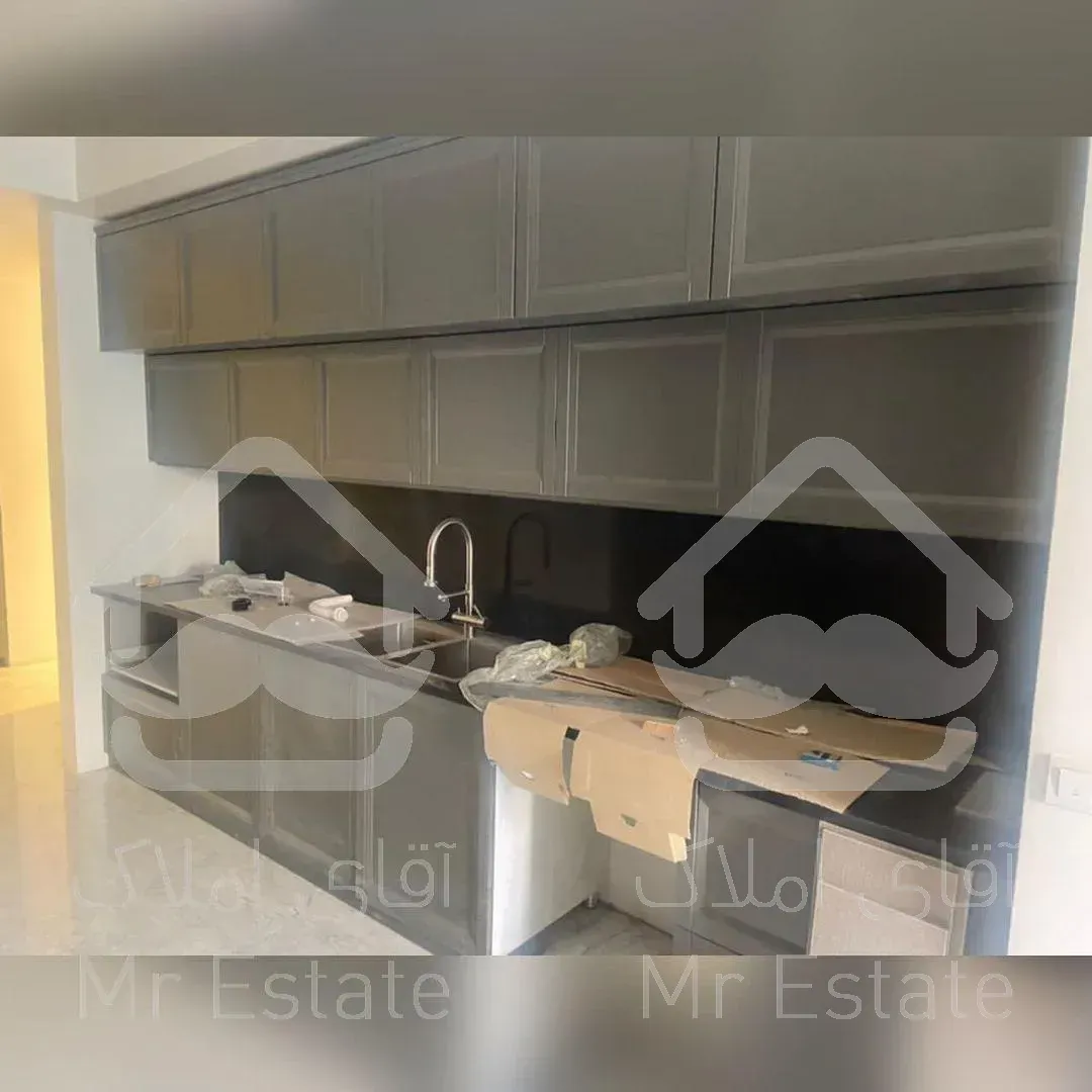 فرمانیه سنبل ۳۳۰ فول ۴ پارکینگ