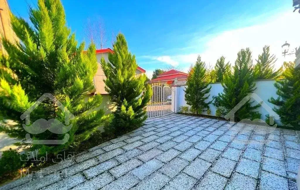 نیمپیلوت نمارومی چشم نداززیبا حیاط سرسبز زمین ۳۵۰م