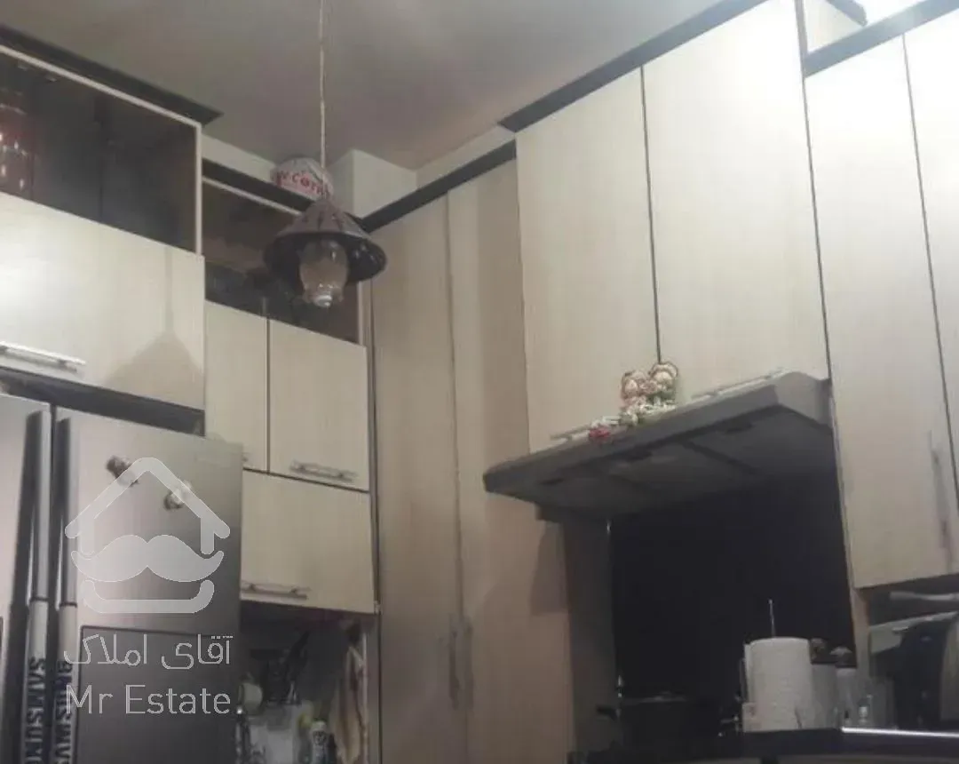 ۴۰ متری پارکینگ دار طبقه اول