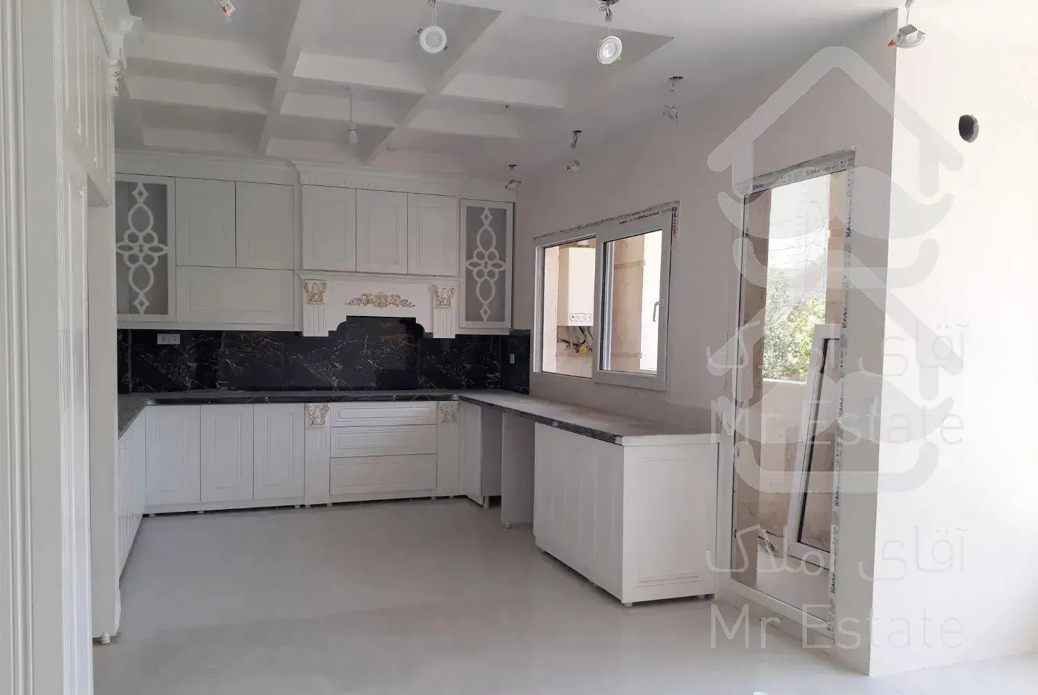 آپارتمان ۱۵۵متری/ابتدای جلال