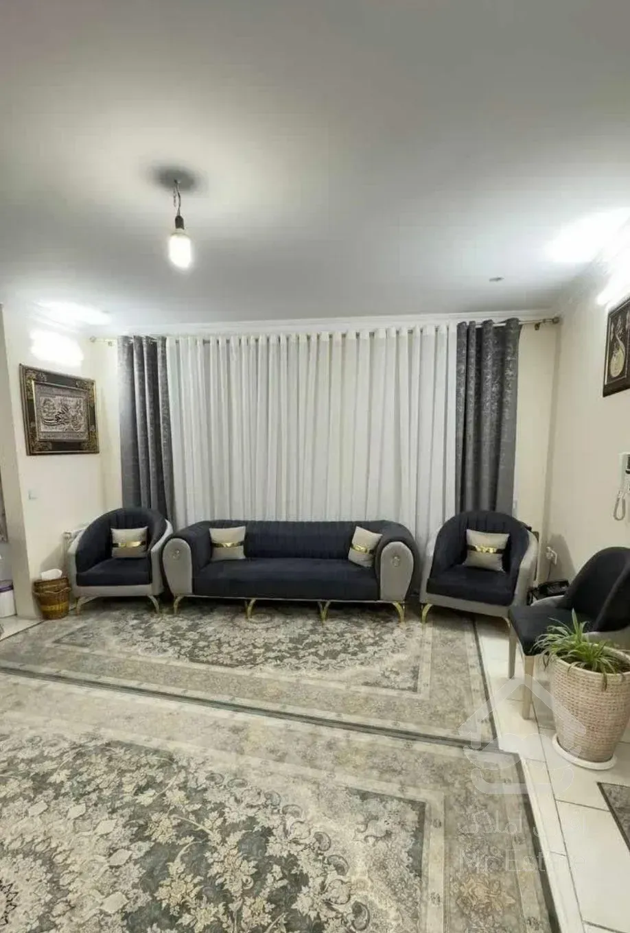 50متر/دو واحدی/فول امکانات/خوش نقشه