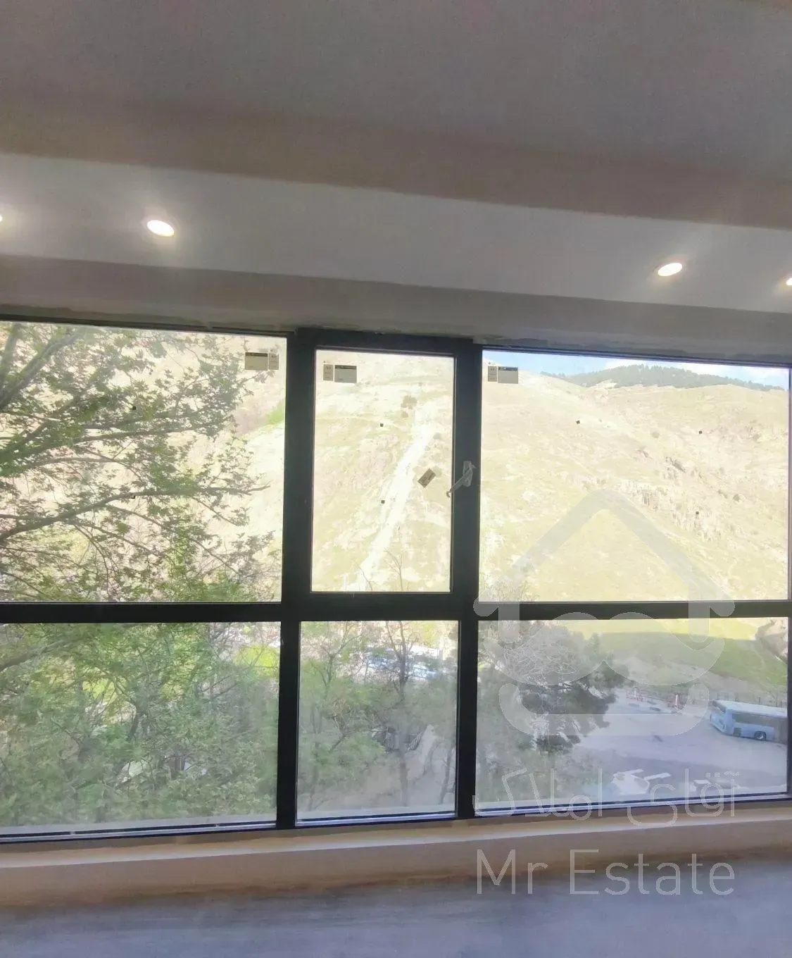 فروش آپارتمان ۲۰۸ متری ۳ خوابه آجودانیه دارآباد