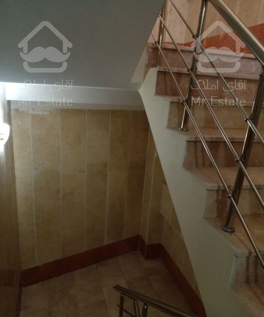 ۱۳۰ متر اپارتمان.۲ خواب.در همایونشهر.لطفعلیخانی.