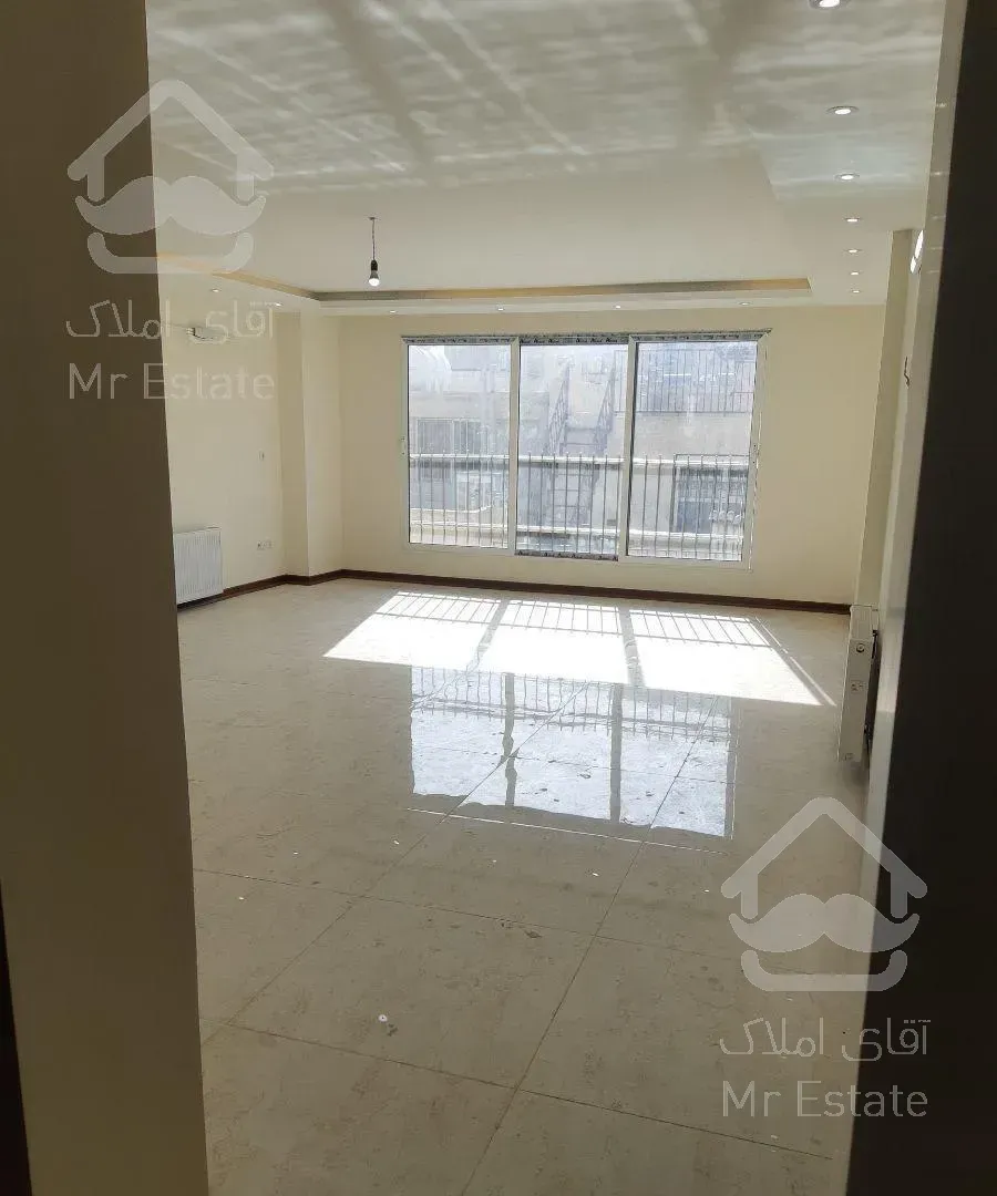 متراژ ۱۱۶ متر .جنوبی. سه اتاق خواب