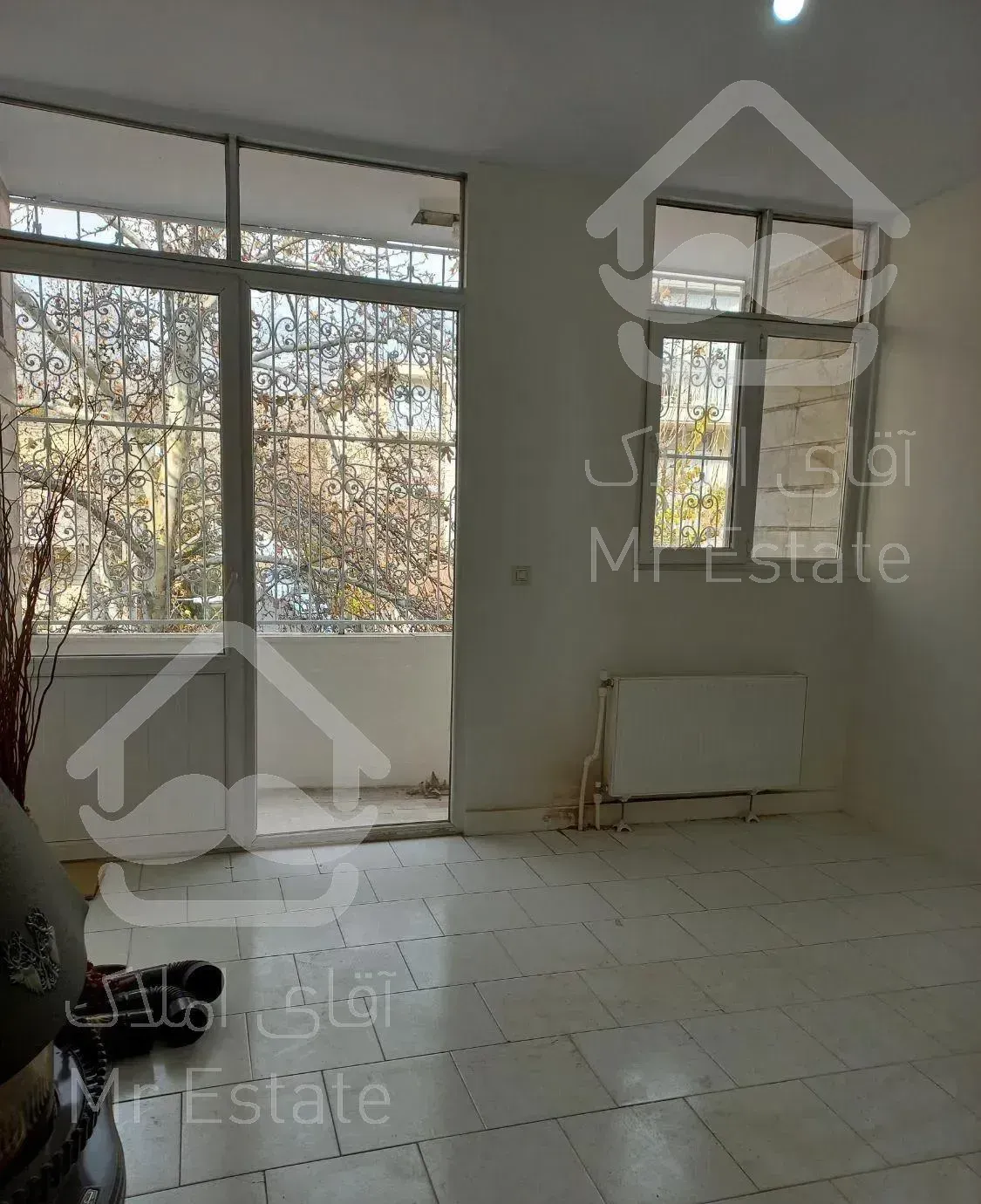 ۳۰۰ متر ویلایی قیطریه حیاط در اختیار ۵ پارکینگ