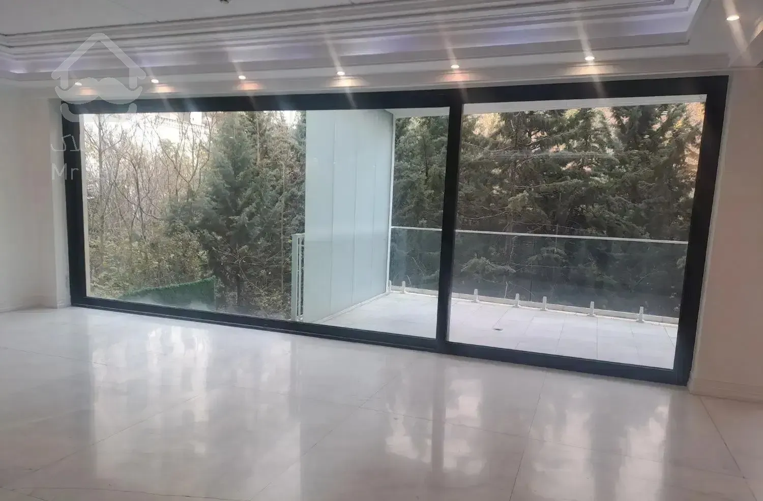 ۱۳۰ متر نیاوران