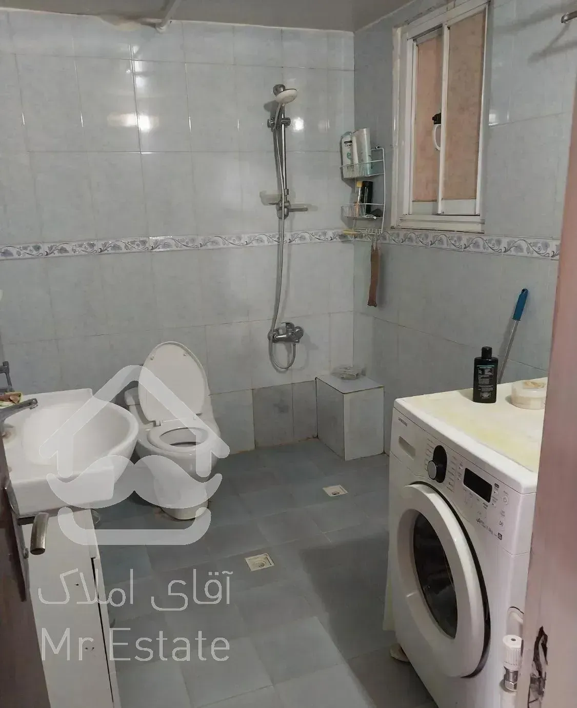 گاندی ۱۳۰ متر ۳ خواب