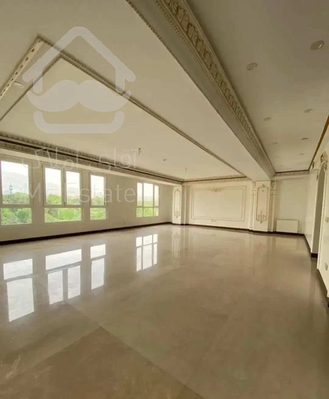 ۱۲۵ متر ۳ خواب/ میدان سما/ ۳ نبش/ استثنایی