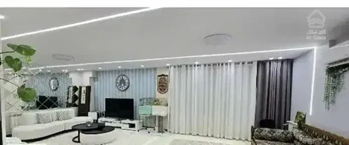 ۱۱۰متر/دوخوابه/دوکله نور/فایل شخصی/طلا