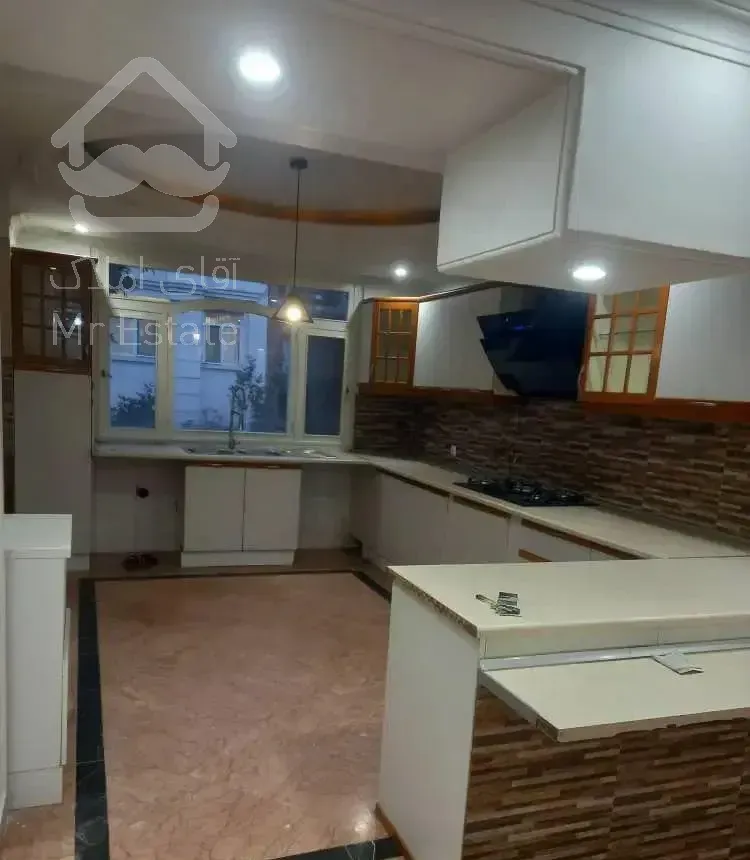 ۱۴۰ متر کیکاووس قلهک ۲ خواب طبقه ۲