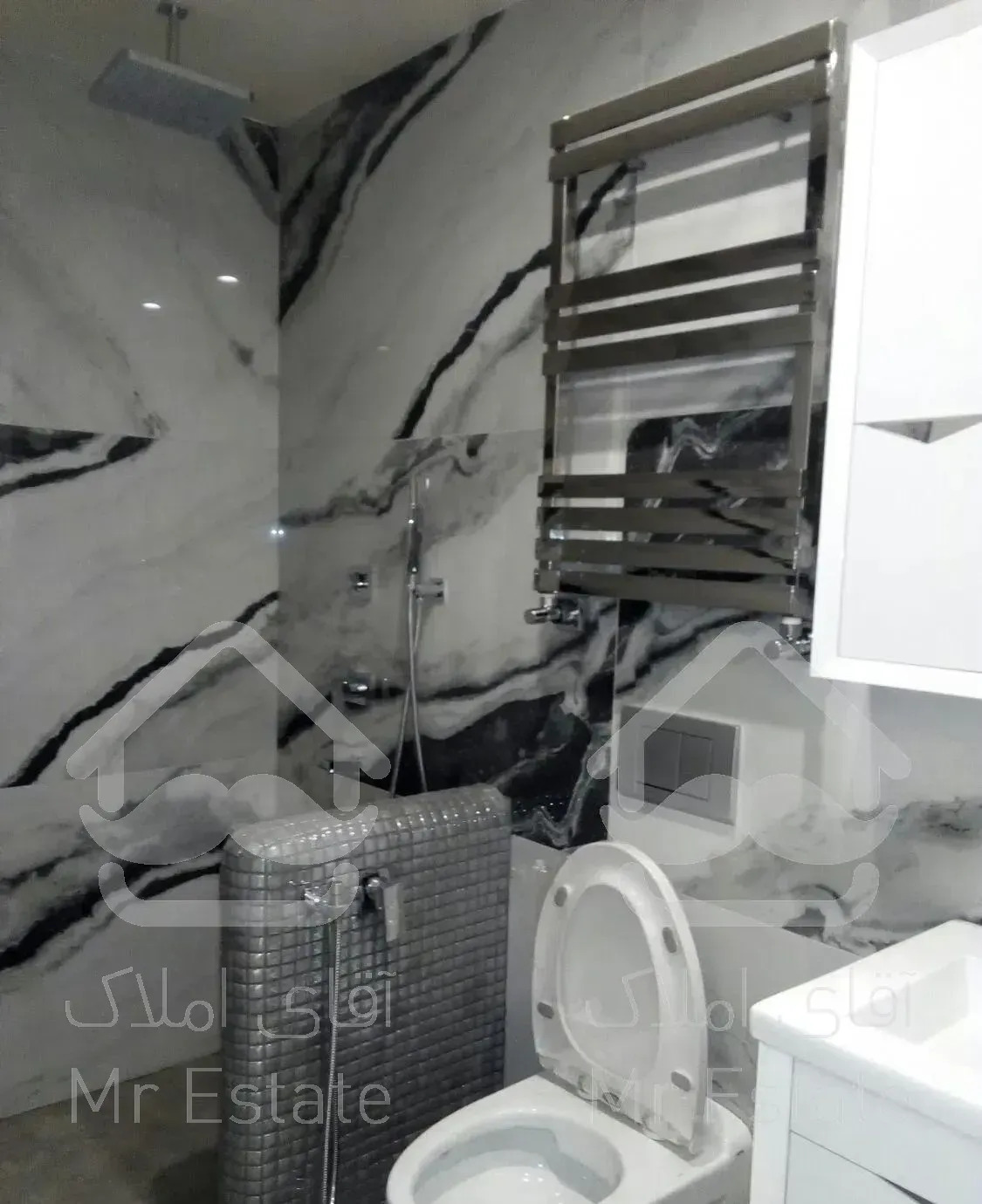 188متر فول تکواحد 2 پارکینگ 2 ساله (چند قدمی پارک)