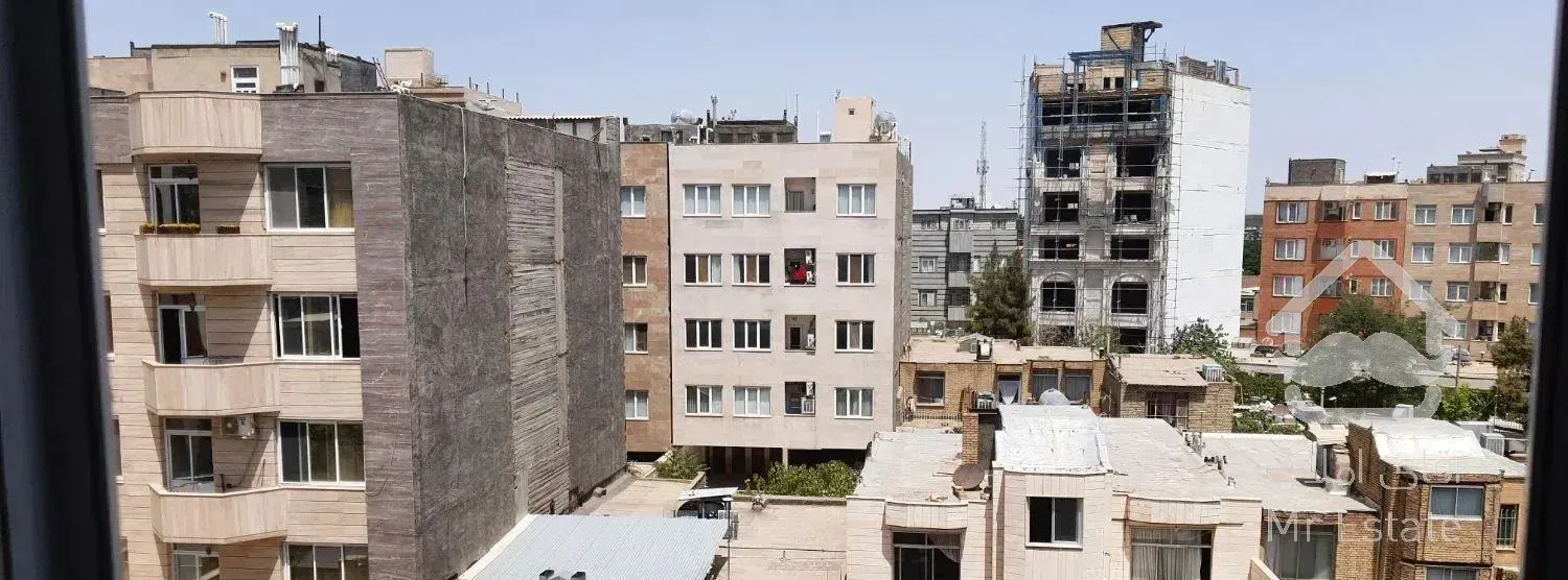 ۱۰۰ متر فول نزدیک حاشیه وکیل اباد اقبال ۵