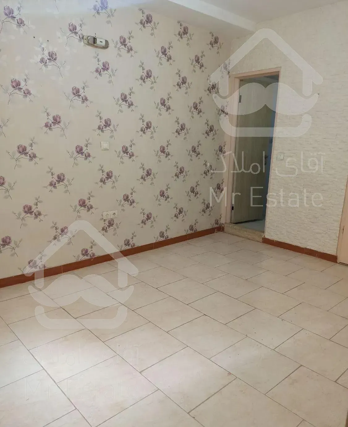 ۵۷ متری ،تراورتن ۹ ساله،بلوار شاهد