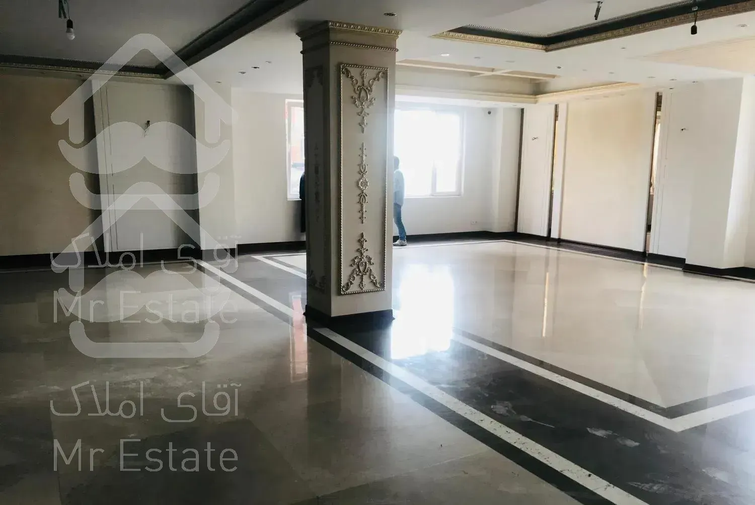 ۱۷۵ متر محلاتی ۲ پارکینگ