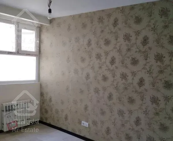 ۱۴۵ متر کلید نخورده آفتاب گیر در گلناز جنوبی