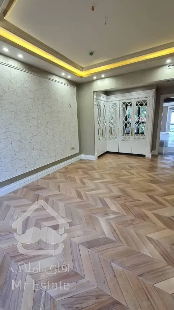 ۳۳۰ متر برج باغ زعفرانیه