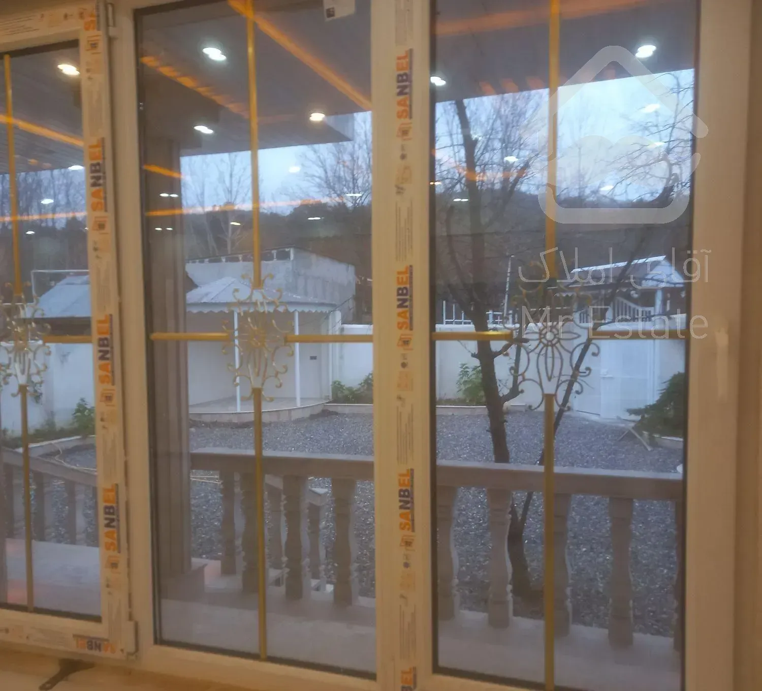 ویلا ۳۰۰م بنا ۱۰۰ م تهران رشت سنگر دهبنه قاضیان