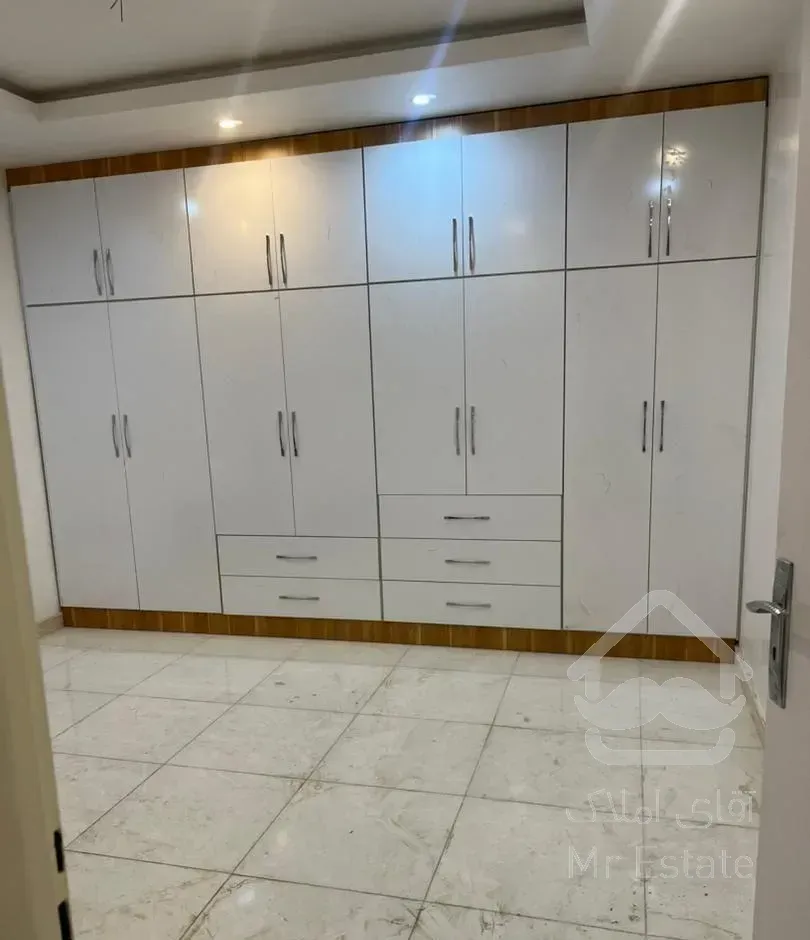 فروش واحد۱۴۵مترفول امکانات شهرک دادگستری (ولیعصر)