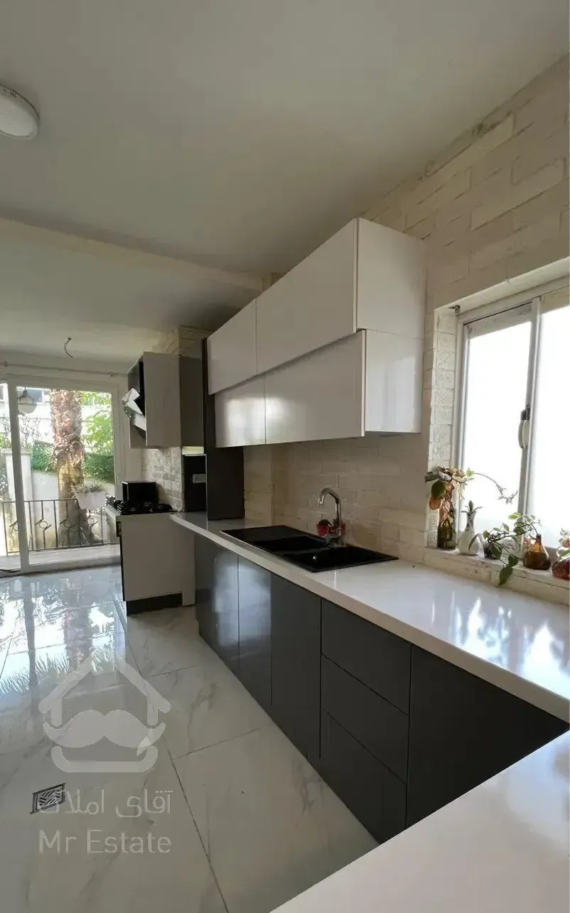 ویلا مدرن ۲۳۰ متری ، شهرک شیک با نگهبان