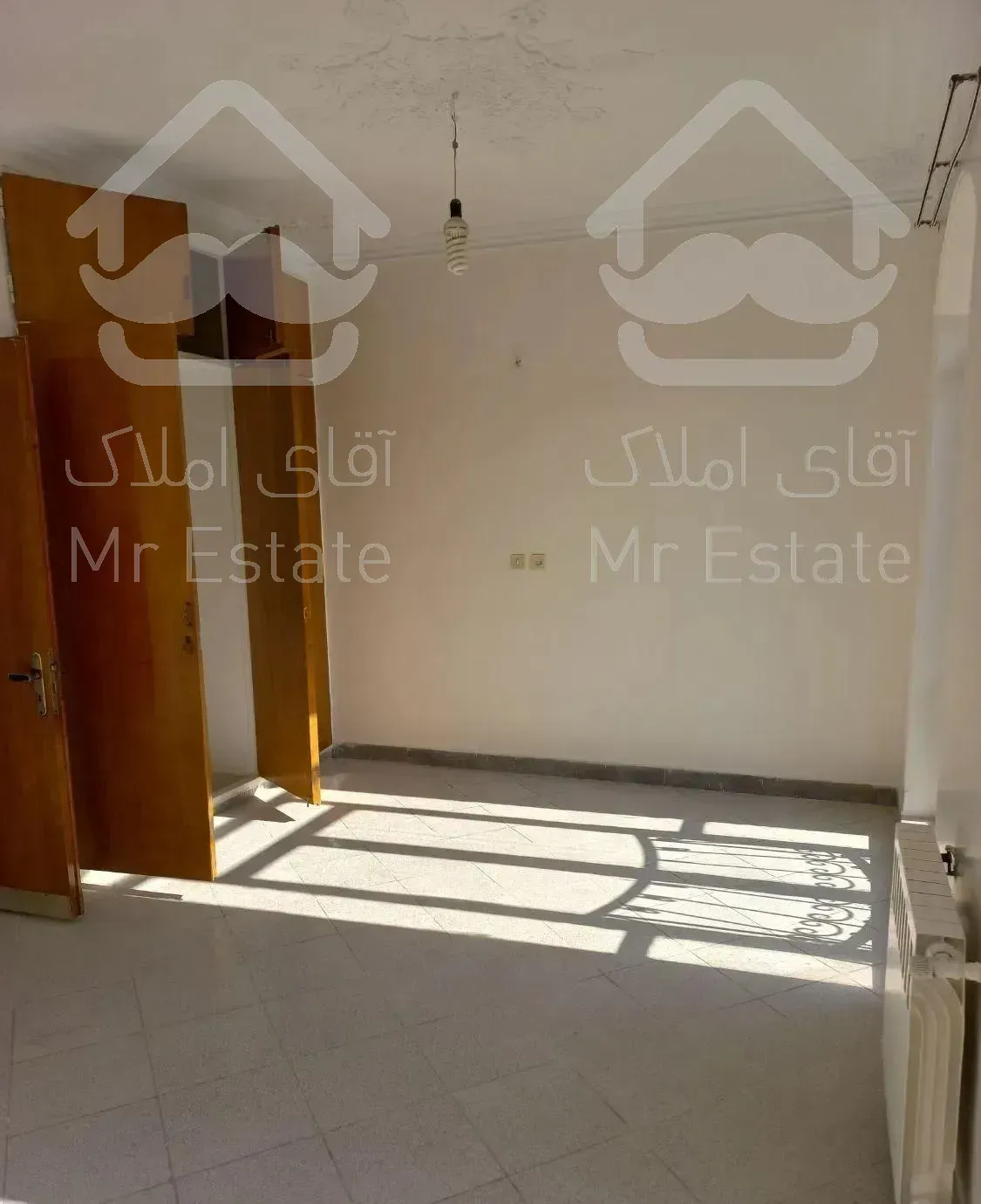 آپارتمان ۱۱۷ متری دو خواب بزرگ و بالکن خ رامسر