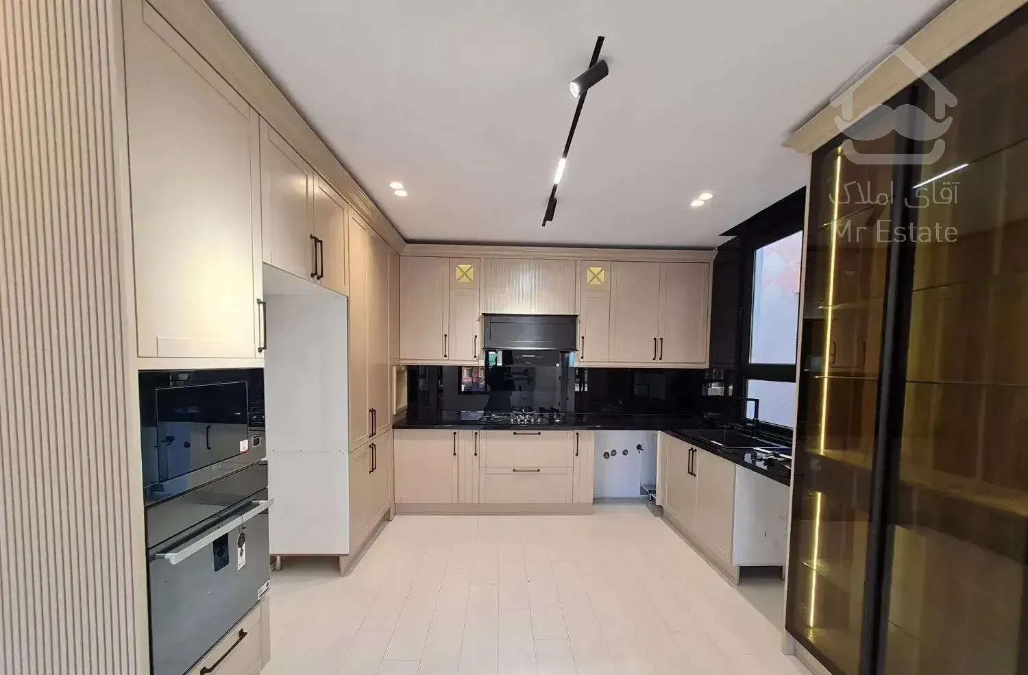 دزاشیب، ۸۵ متر، سوپرلوکس بالکن در حد پنت هاوس