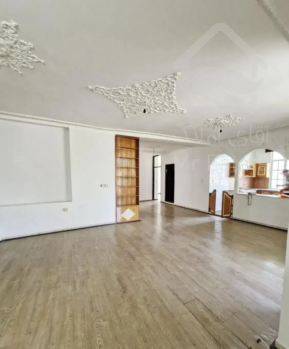 قارن 9 ، آپارتمان سه واحدی